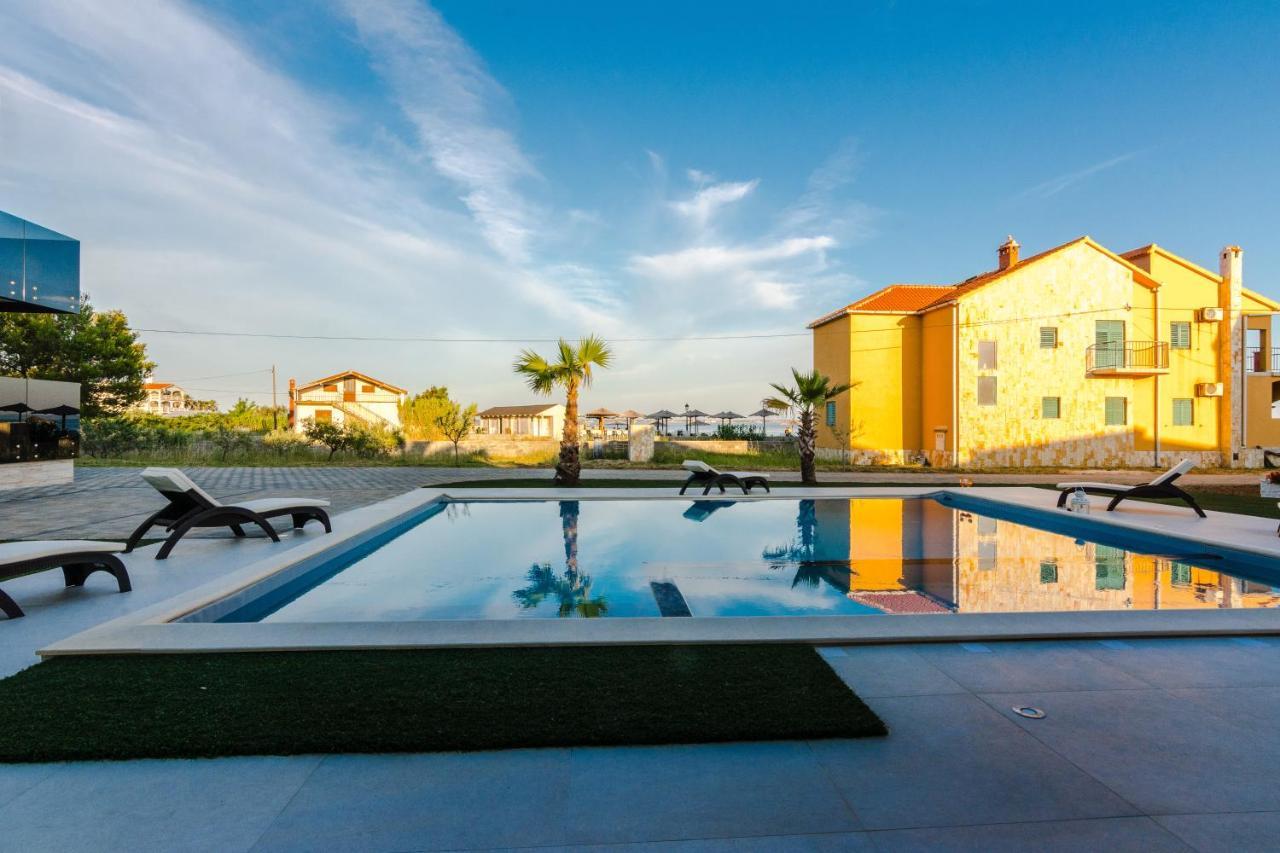 Resort Mirakul Вир Экстерьер фото